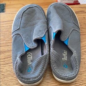 Olukai kids slipons size 1